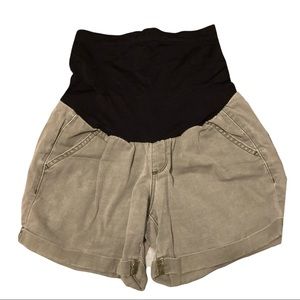 👶🏻 3/$20 👶🏻 Size Small Maternity Shorts